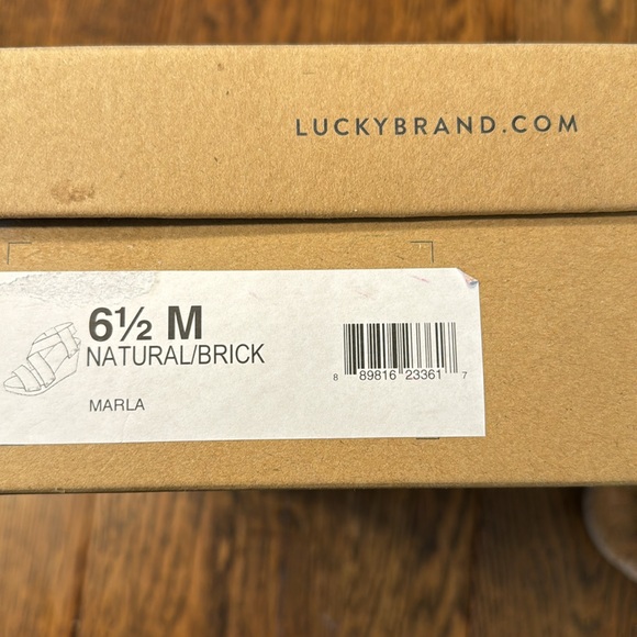 Lucky Brand Marla Natural/Brick Canvas Wedge Sandals, 6.5, in Original Box - Picture 13 of 13